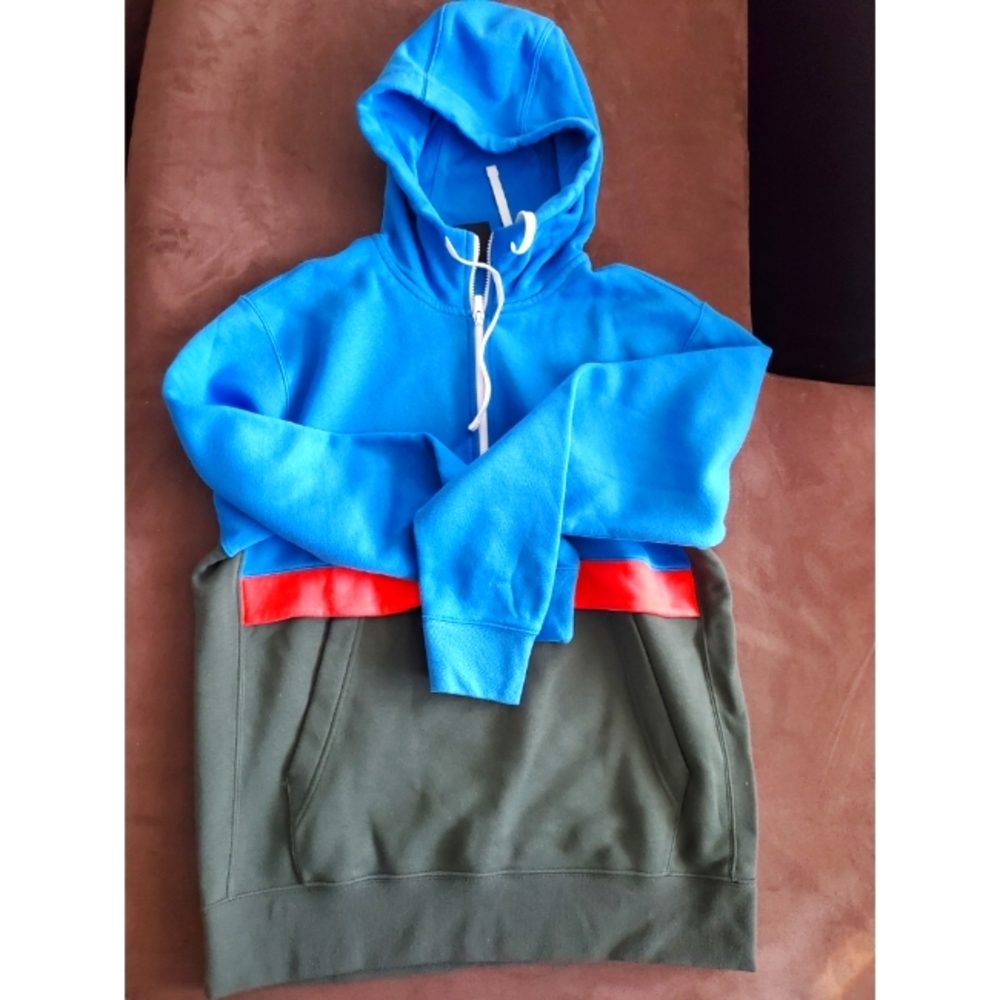 Men Multicolor Nike Hoodie.